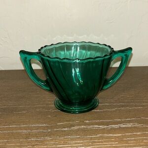 Jeannette Glass Company in the Swirl pattern, Petal Swirl Sugar Dish